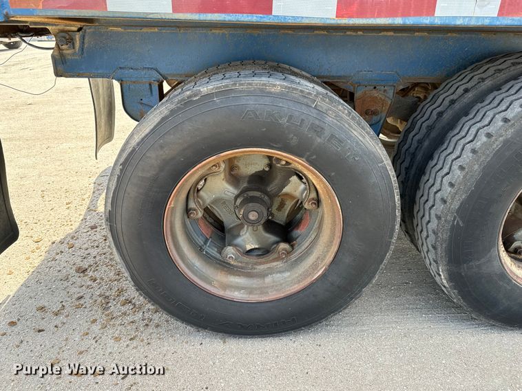 image for item NU9492 1982 Clement  end dump pup trailer