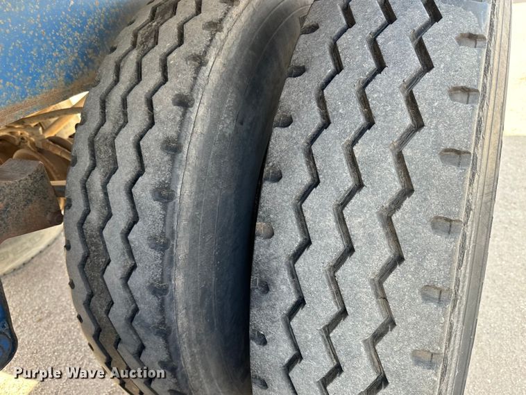 image for item NU9492 1982 Clement  end dump pup trailer