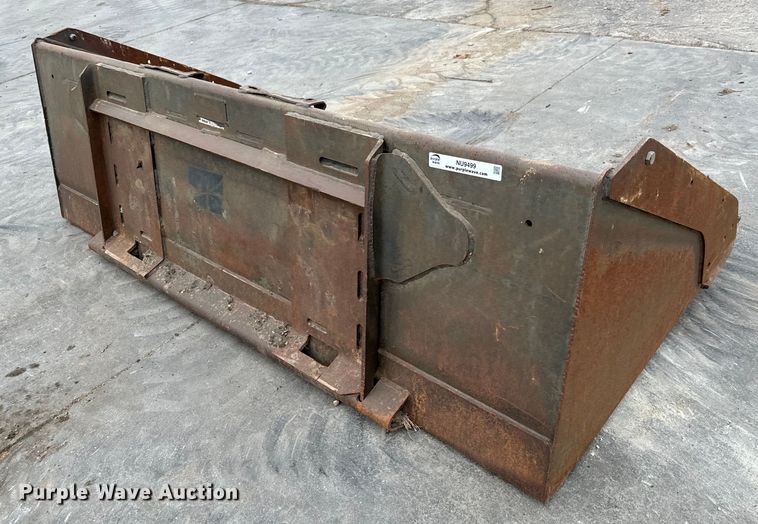 image for item NU9499 Bobcat skid steer bucket