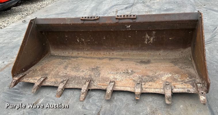 image for item NU9499 Bobcat skid steer bucket