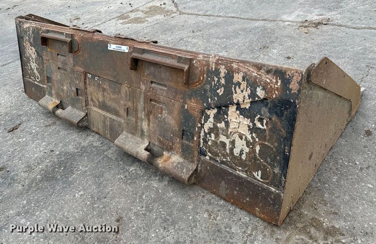 image for item NU9500 Bobcat  skid steer bucket