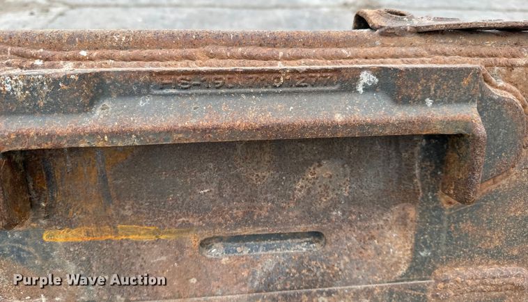 image for item NU9500 Bobcat  skid steer bucket