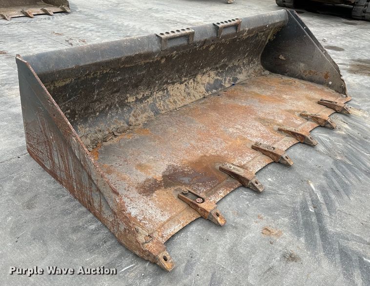 image for item NU9501 Bobcat  80 Heavy Duty skid steer bucket