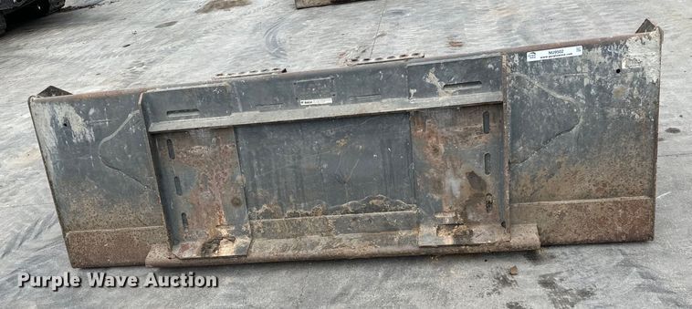 image for item NU9502 Bobcat  80 HD C/I skid steer bucket