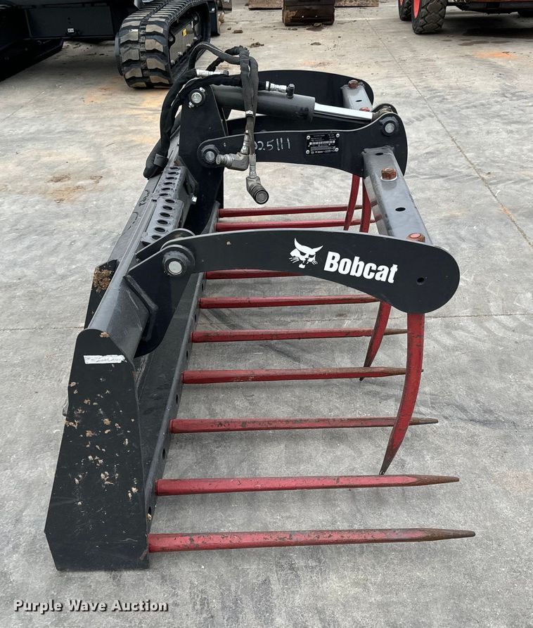 image for item NU9503 Bobcat  skid steer utility grapple