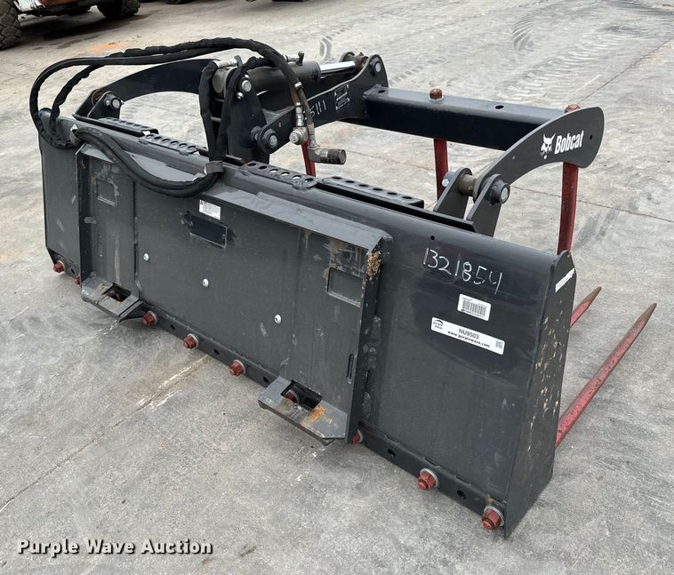 image for item NU9503 Bobcat  skid steer utility grapple