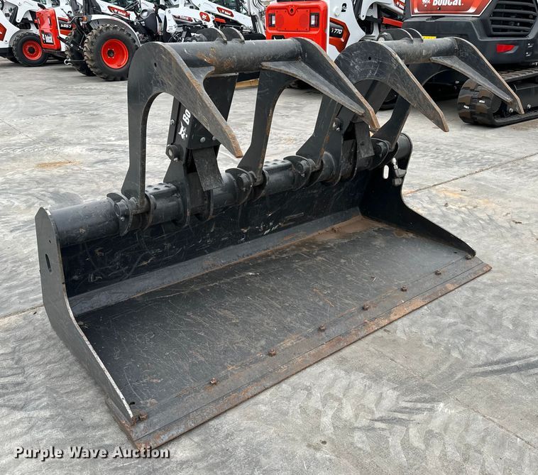 image for item NU9504 2022 Bobcat  Grpl 74 Indl Bkt skid steer grapple bucket