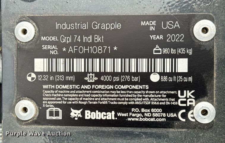 image for item NU9504 2022 Bobcat  Grpl 74 Indl Bkt skid steer grapple bucket