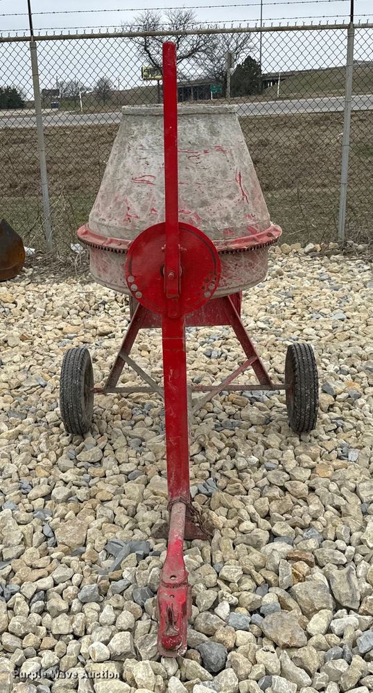 image for item NU9505 Essick cement mixer