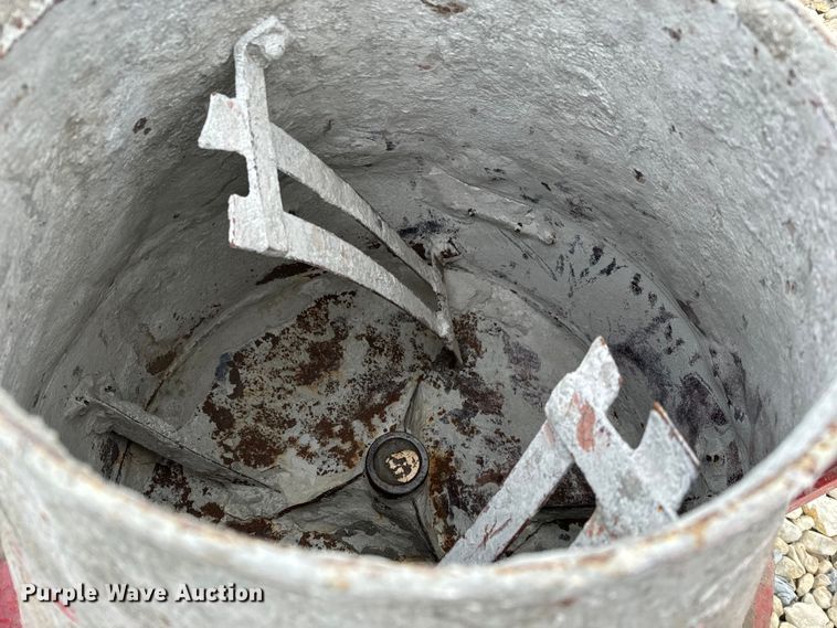 image for item NU9505 Essick cement mixer