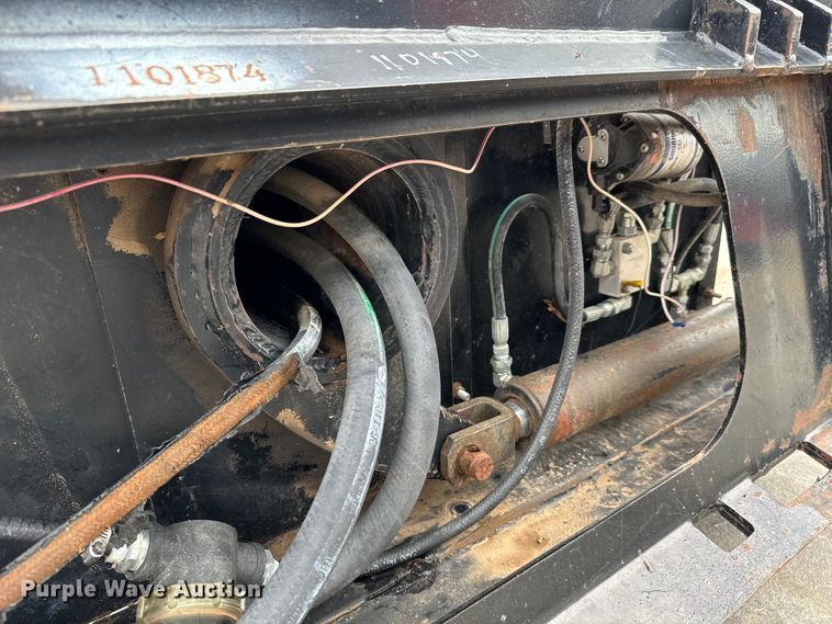 image for item NU9510 Harleman Ground Force HR970 skid steer tree saw