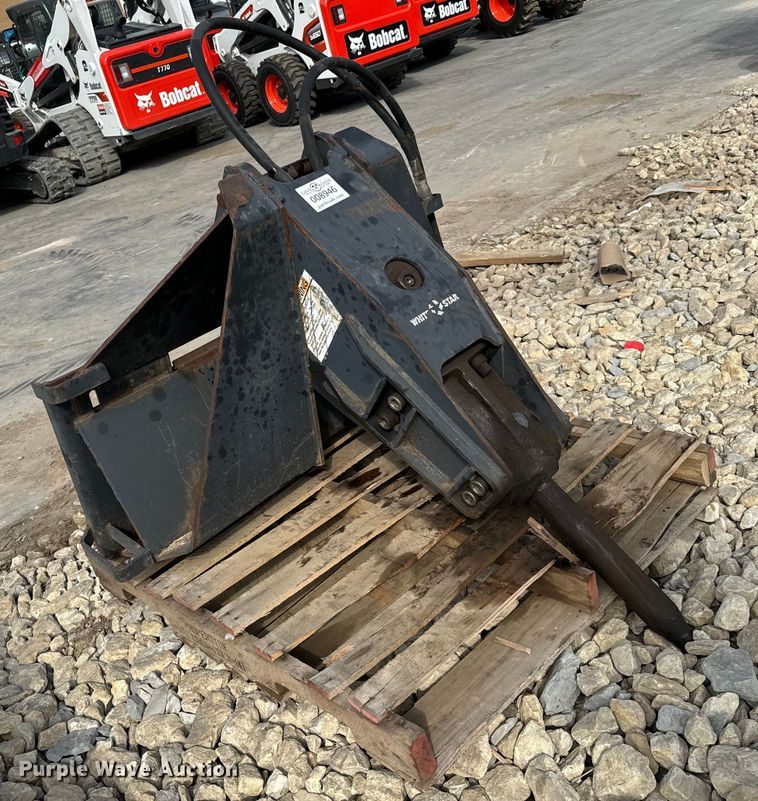 image for item NU9512 Melroe 55010 skid steer breaker