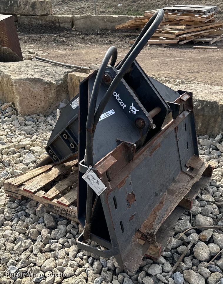 image for item NU9512 Melroe 55010 skid steer breaker