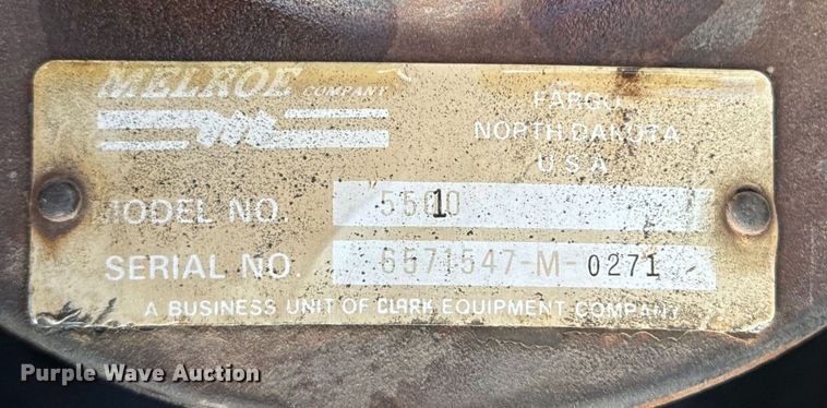 image for item NU9512 Melroe 55010 skid steer breaker