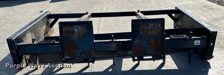 image for item NU9548 Kubota SG2584 skid steer grader