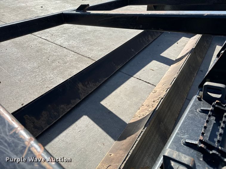 image for item NU9548 Kubota SG2584 skid steer grader