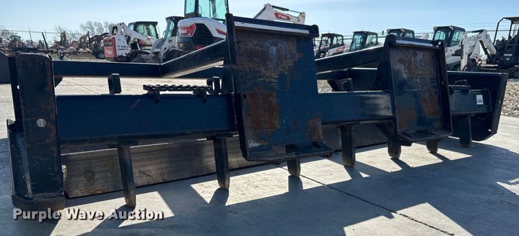 image for item NU9548 Kubota SG2584 skid steer grader