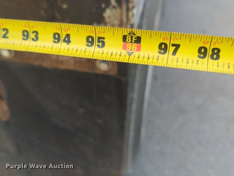 image for item NZ9352 2006 International 7400 dump truck