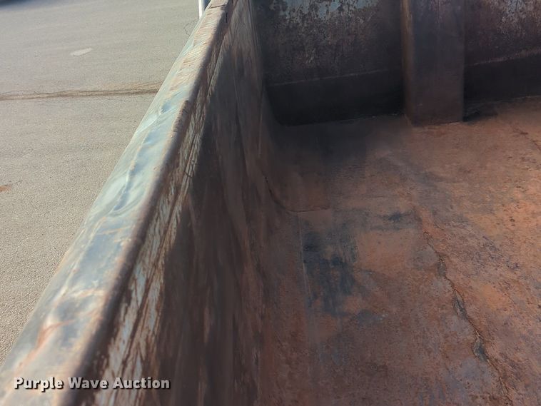 image for item NZ9352 2006 International 7400 dump truck