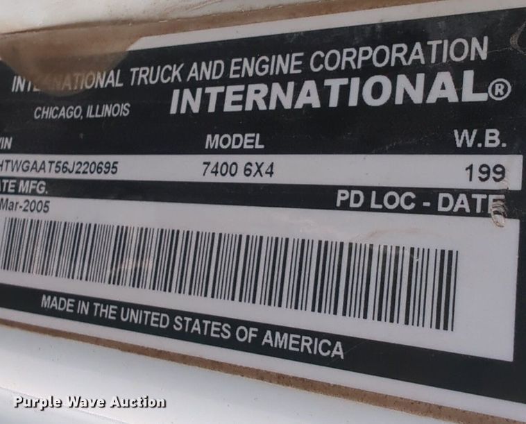 image for item NZ9352 2006 International 7400 dump truck