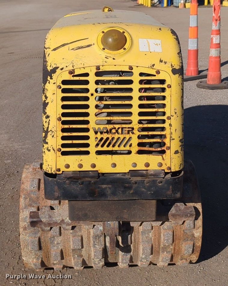 image for item NZ9353 Wacker RT trench compactor
