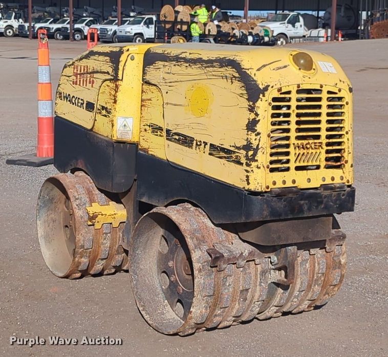 image for item NZ9353 Wacker RT trench compactor
