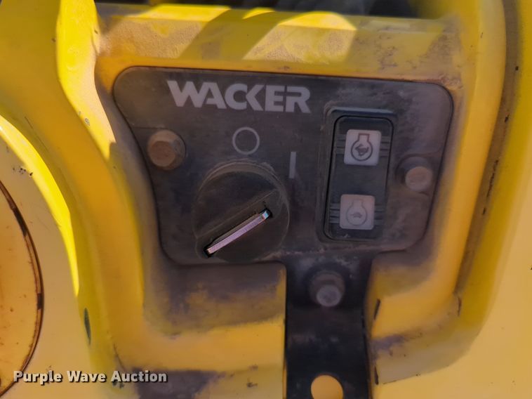 image for item NZ9353 Wacker RT trench compactor