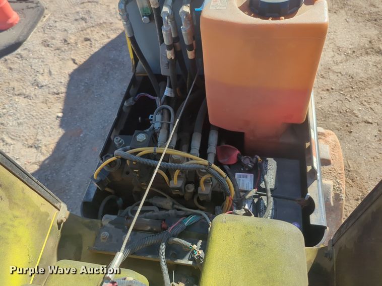 image for item NZ9353 Wacker RT trench compactor