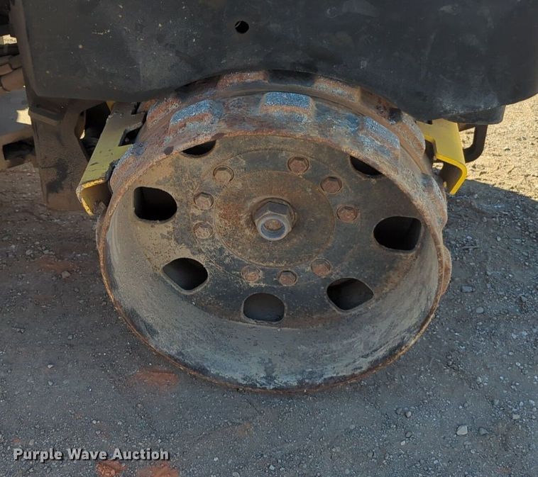 image for item NZ9353 Wacker RT trench compactor