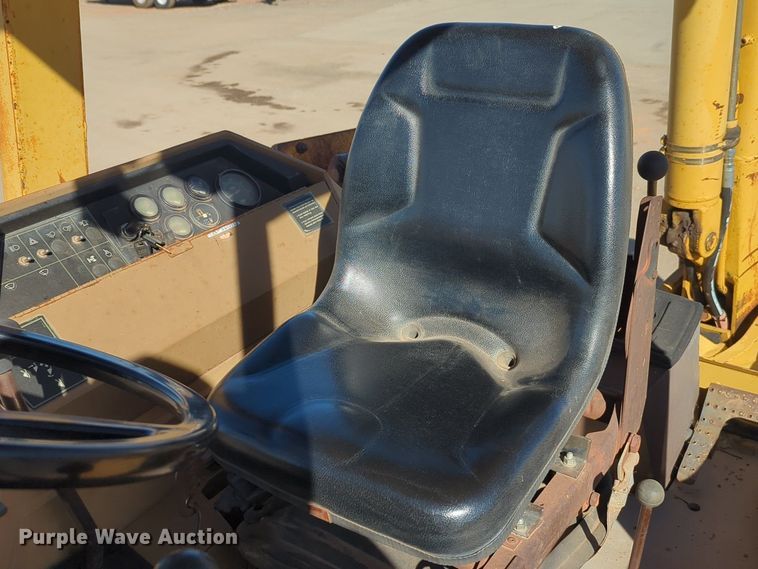 image for item NZ9354 1992 Caterpillar 416 backhoe