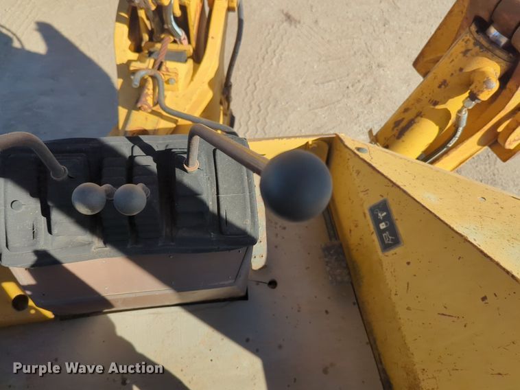 image for item NZ9354 1992 Caterpillar 416 backhoe