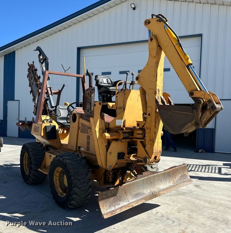 image for item OA9570 1992 Case 660 trencher