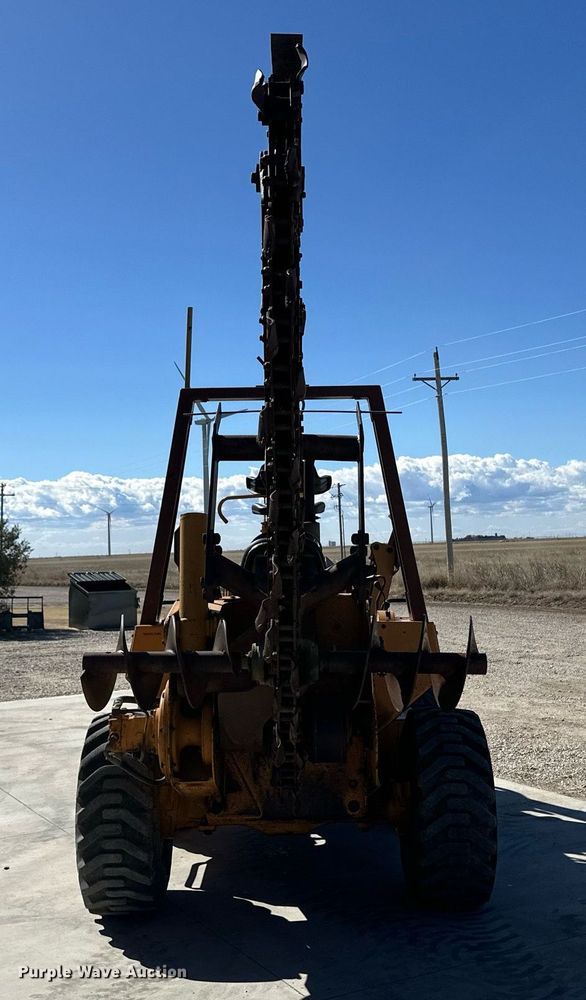 image for item OA9570 1992 Case 660 trencher