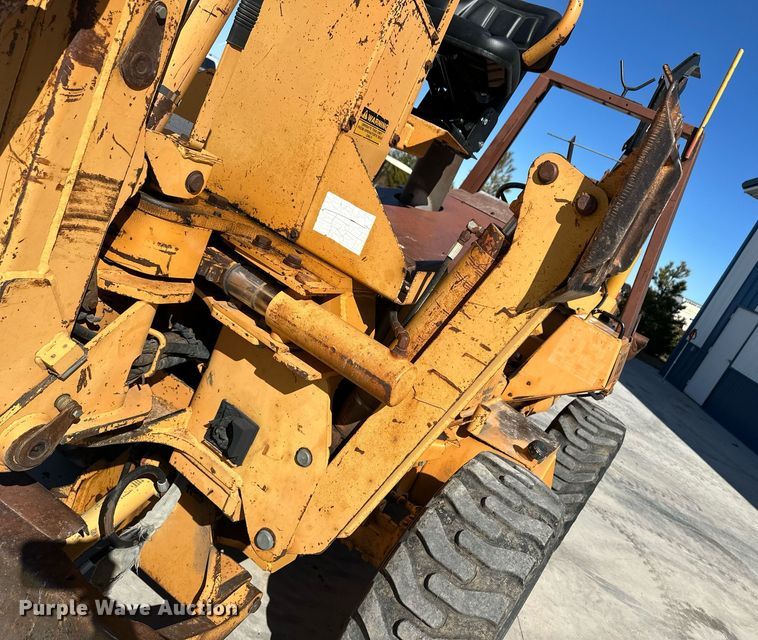 image for item OA9570 1992 Case 660 trencher