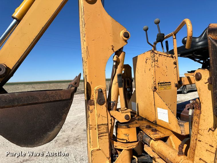 image for item OA9570 1992 Case 660 trencher