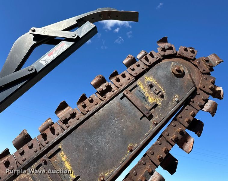 image for item OA9570 1992 Case 660 trencher