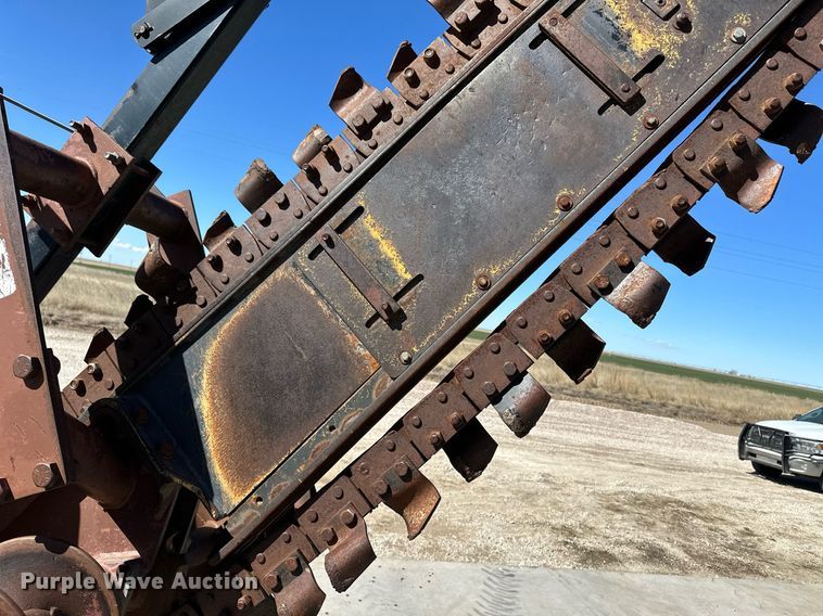 image for item OA9570 1992 Case 660 trencher