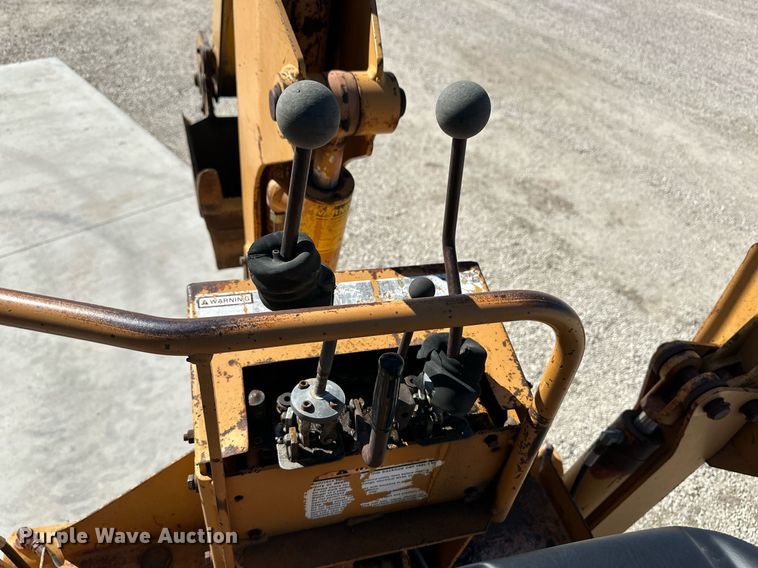 image for item OA9570 1992 Case 660 trencher