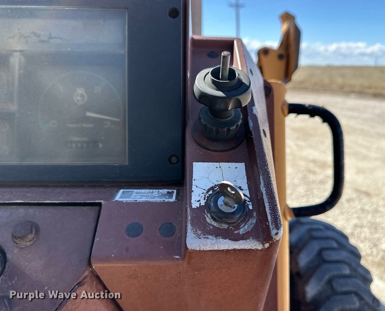 image for item OA9570 1992 Case 660 trencher