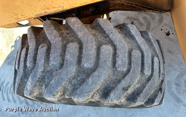 image for item OA9570 1992 Case 660 trencher