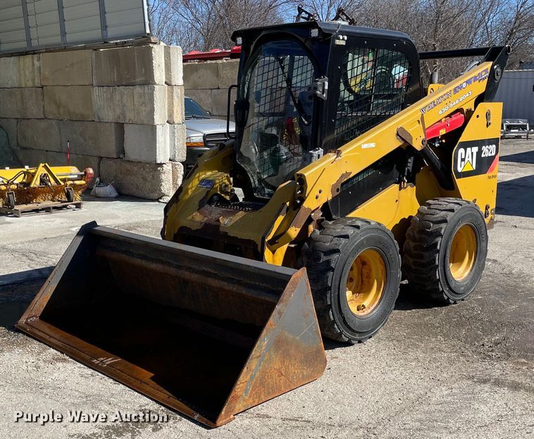image for item OG9794 2015 Caterpillar  262D skid steer loader
