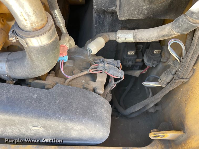 image for item OG9794 2015 Caterpillar  262D skid steer loader