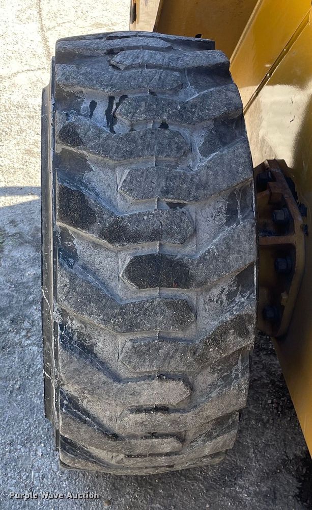 image for item OG9794 2015 Caterpillar  262D skid steer loader