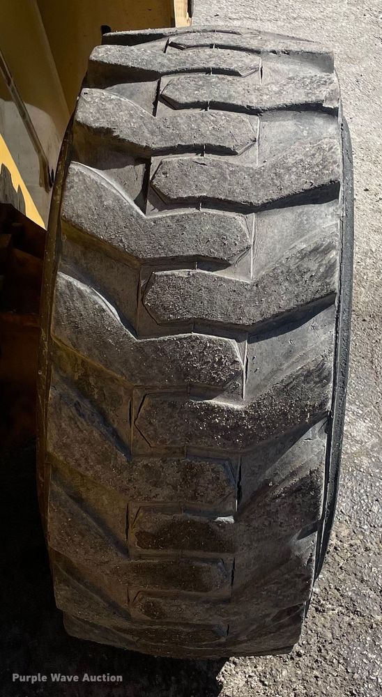 image for item OG9794 2015 Caterpillar  262D skid steer loader