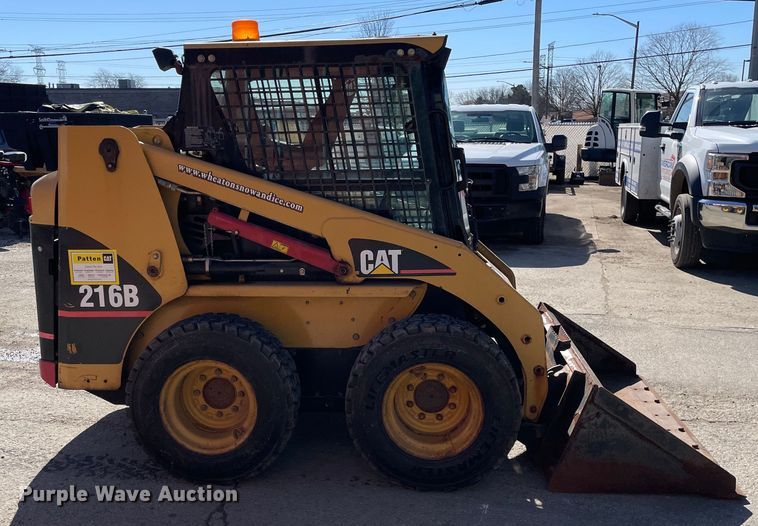 image for item OG9795 2005 Caterpillar  216B skid steer loader