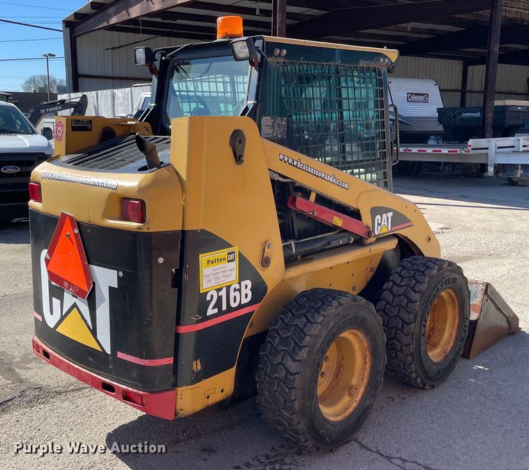 image for item OG9795 2005 Caterpillar  216B skid steer loader