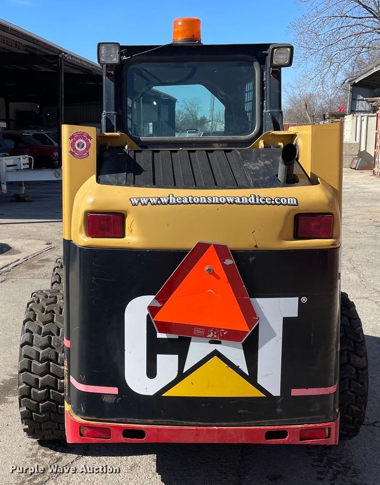 image for item OG9795 2005 Caterpillar  216B skid steer loader