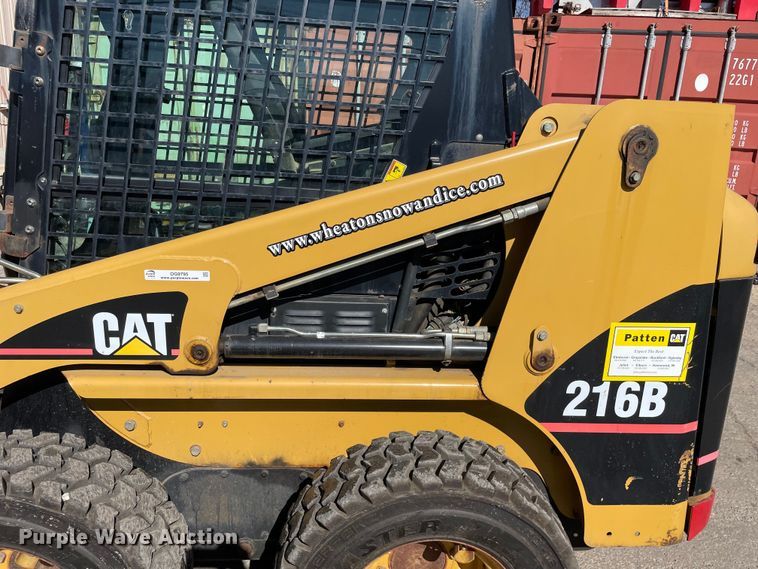 image for item OG9795 2005 Caterpillar  216B skid steer loader