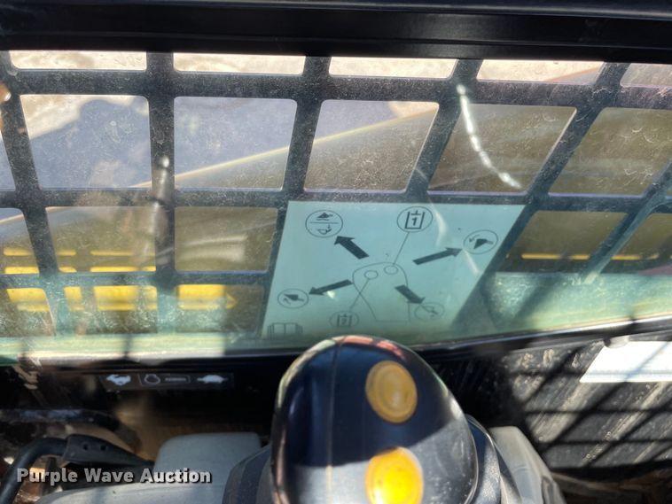 image for item OG9795 2005 Caterpillar  216B skid steer loader