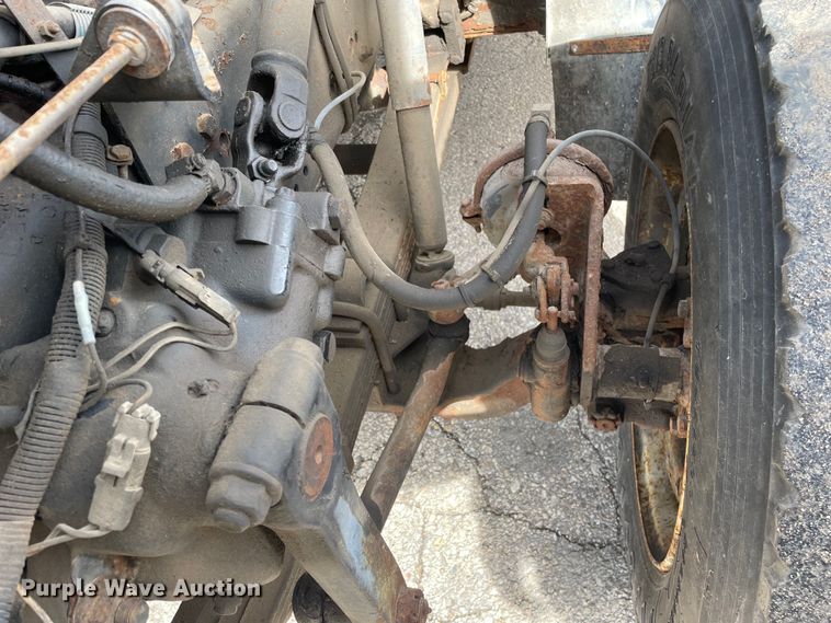 image for item OG9813 2000 International 4700 bucket truck